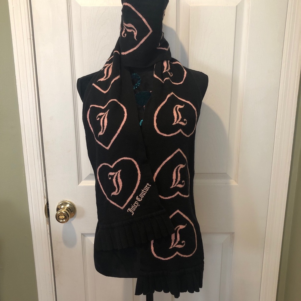 JUICY COUTURE REVERSIBLE WOOL SCARF